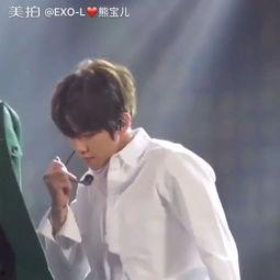 明星咳嗽视频,捕捉镜头下的真实瞬间